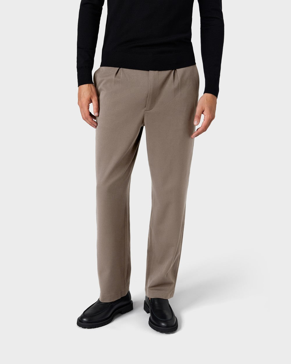 TP 05 Pleated Wide Desert Taupe