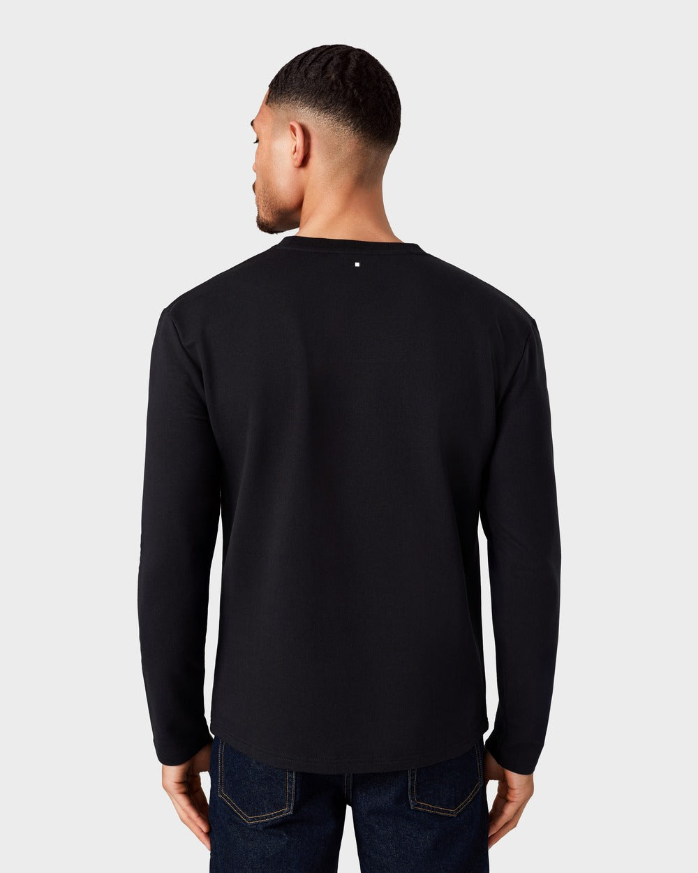 TS 03 Essence Long Sleeve Black 2.0 – long sleeve t-shirt in black stretch cotton, photo 8
