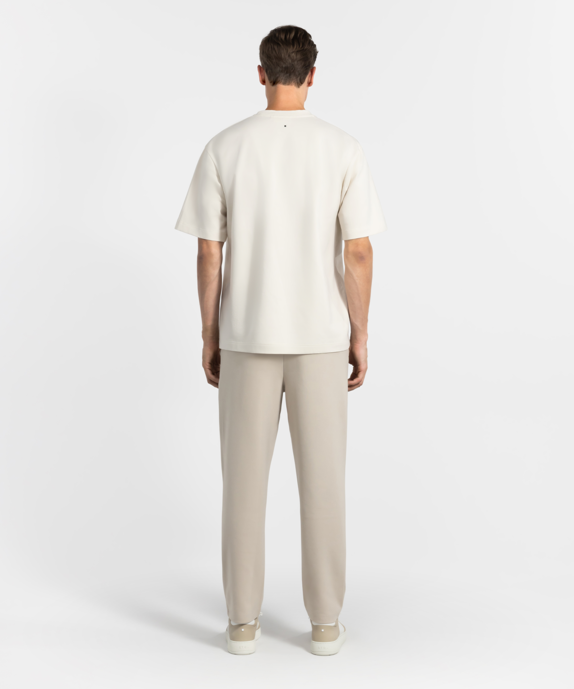 TP 01 Essence Straight Sand 2.0