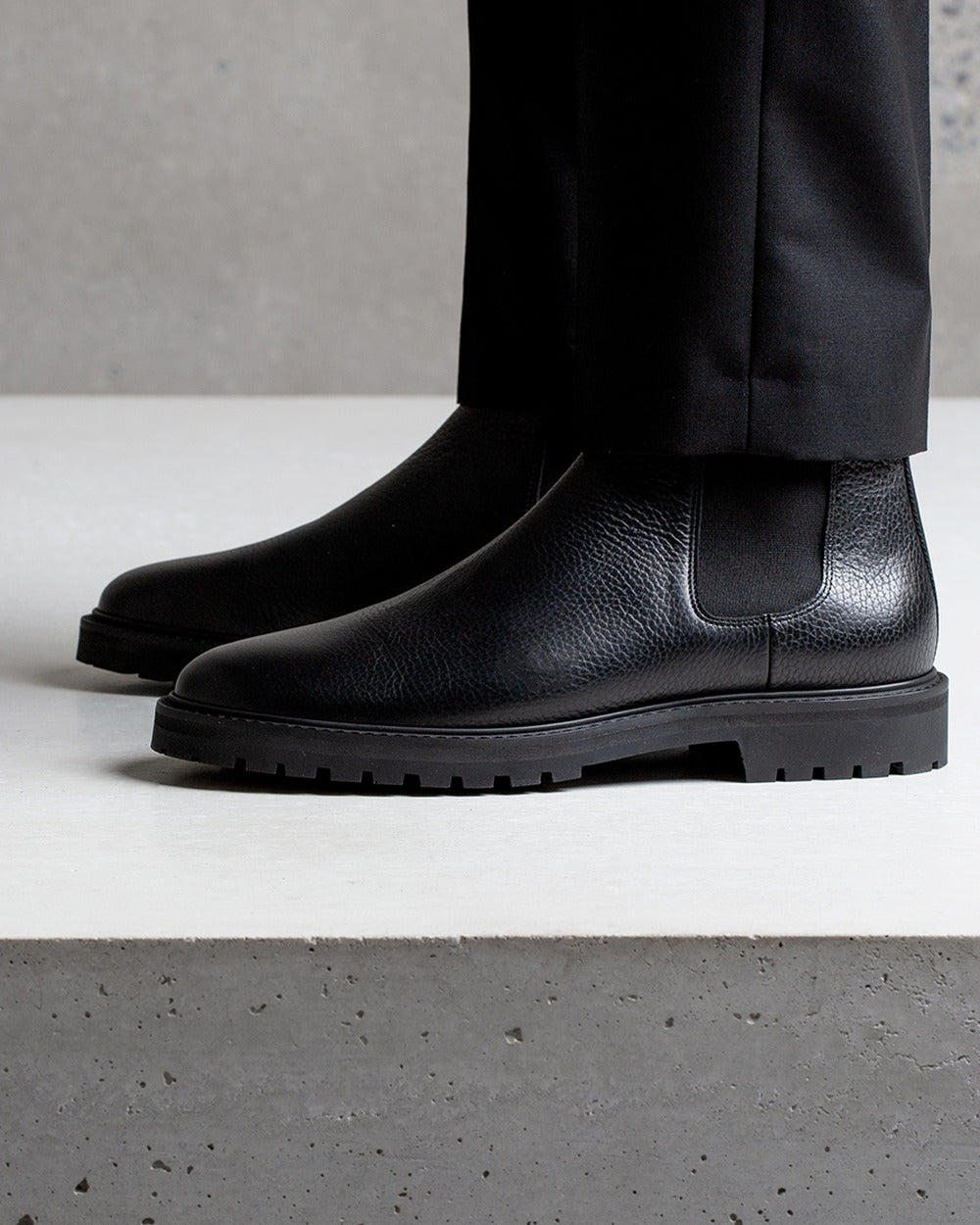 CB 01 Rugged All Black – Chelsea boots in black full grain leather, photo 4