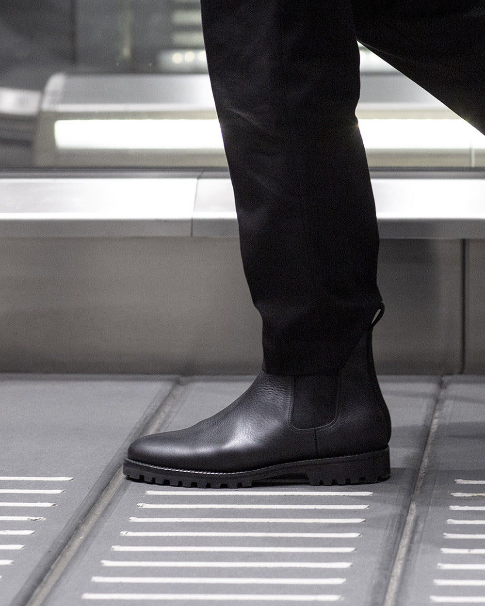 CB 01 Rugged All Black – Chelsea boots in black full grain leather, photo 9