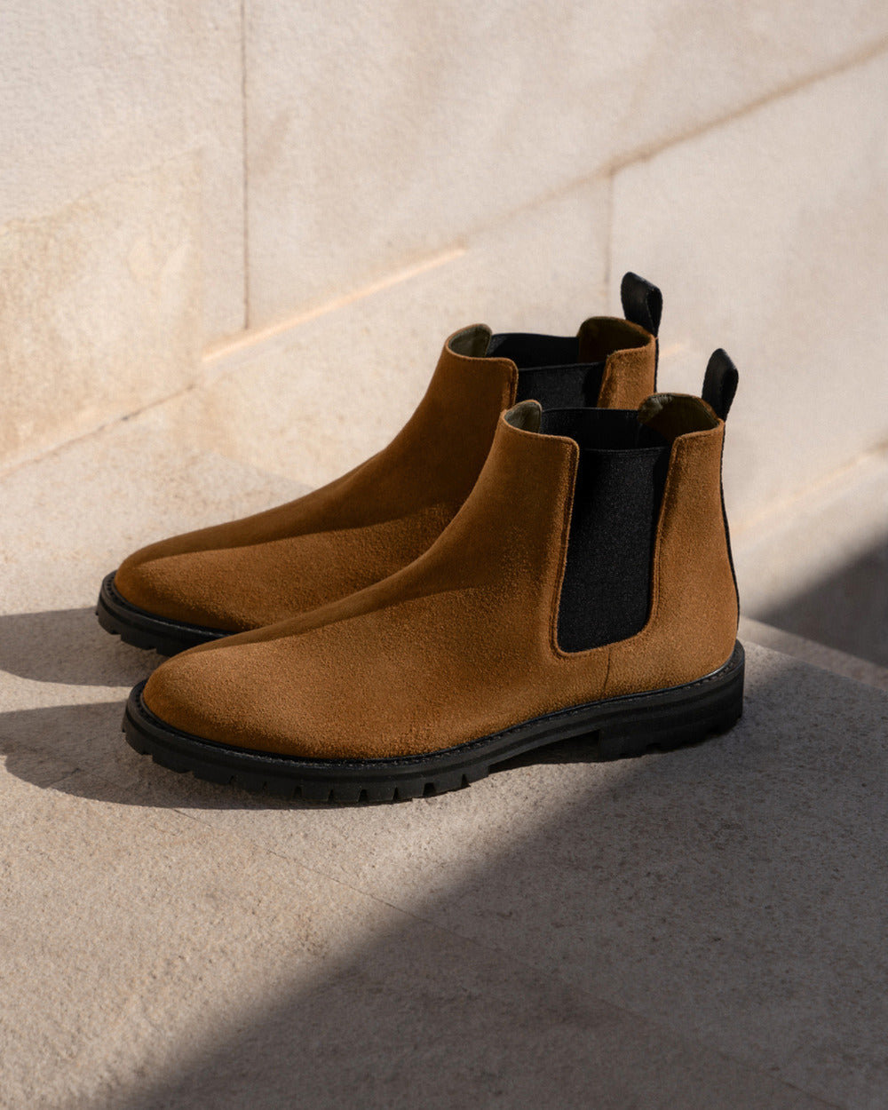 CB 01 Rugged Suede Cognac – Chelsea boots in brown suede, photo 3