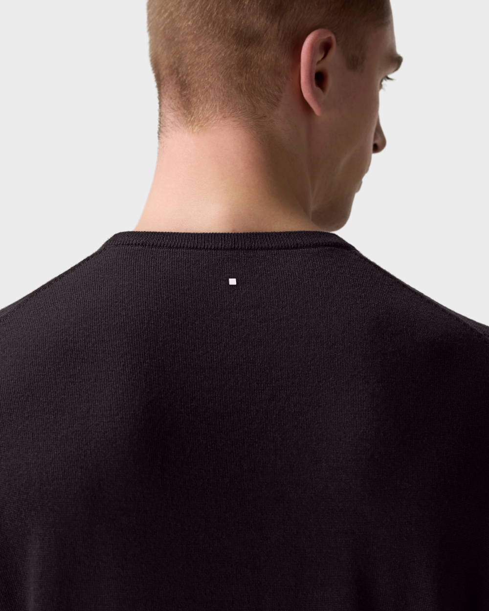 SW 04 Tailored Crewneck Dark Fig