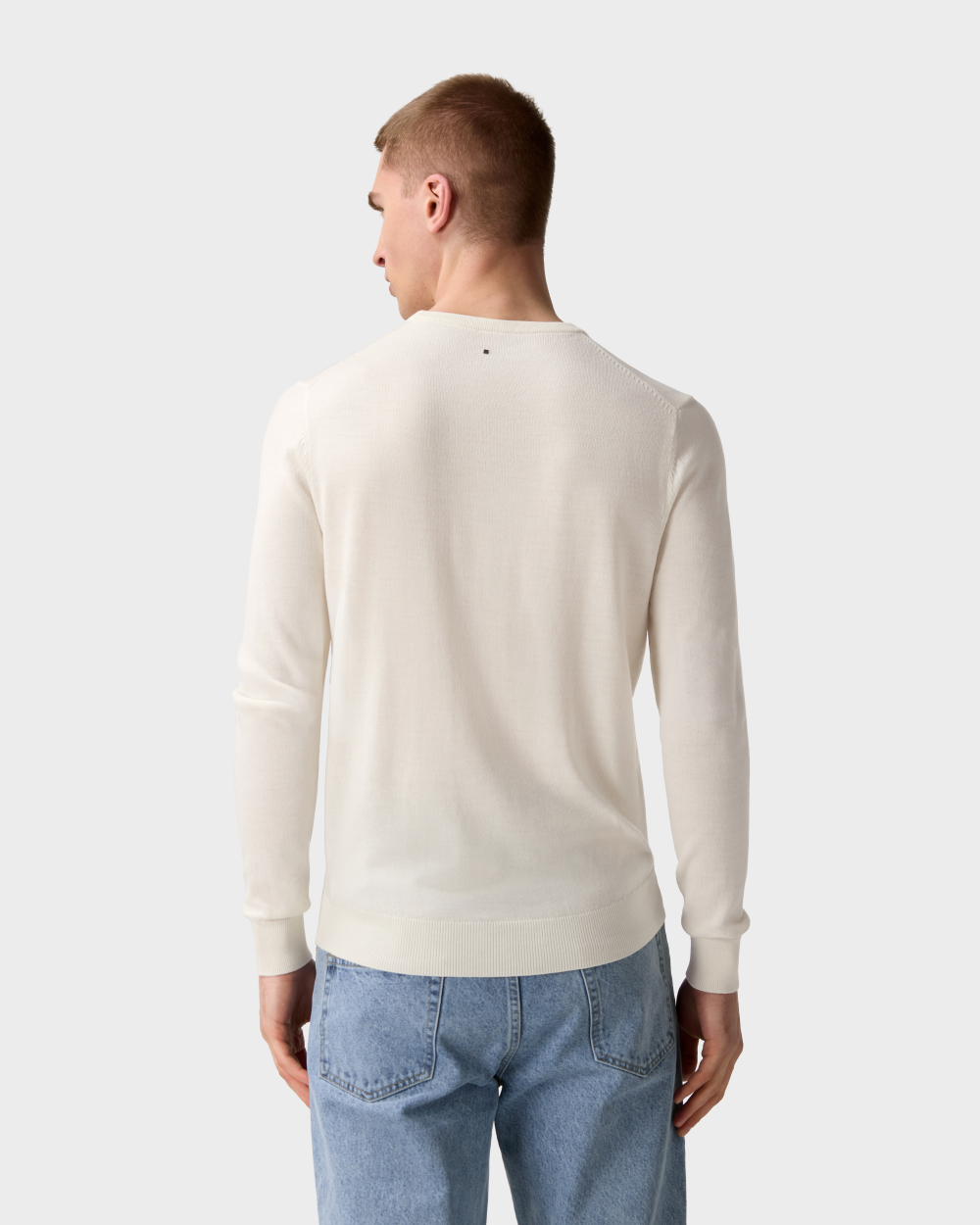 SW 04 Tailored Crewneck Off White