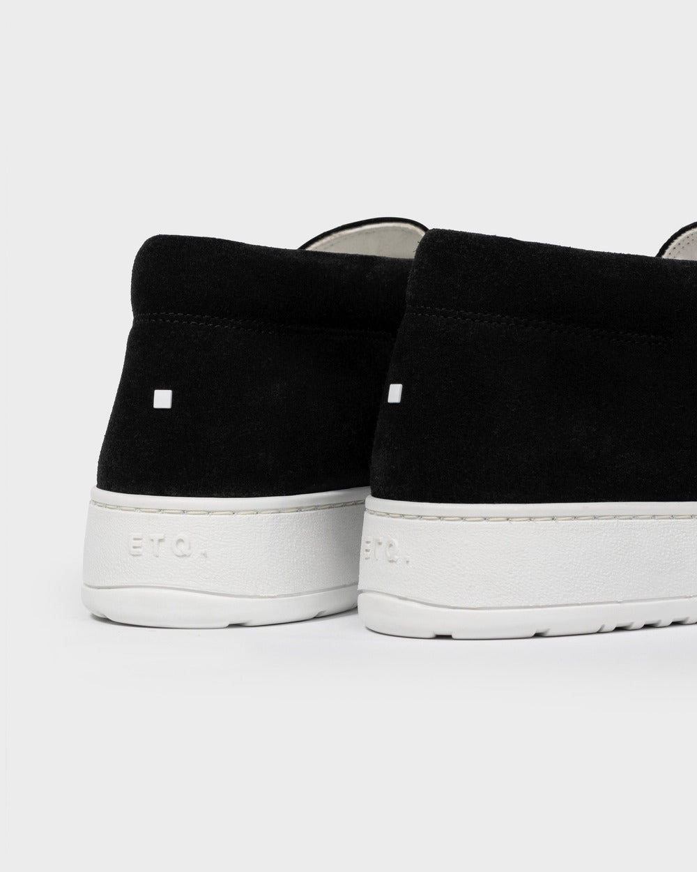 DB 01 Suede Jet Black – desert boots in black suede, photo 10