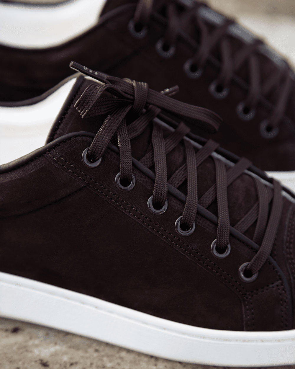 LT 01 Shades Suede Chocolate