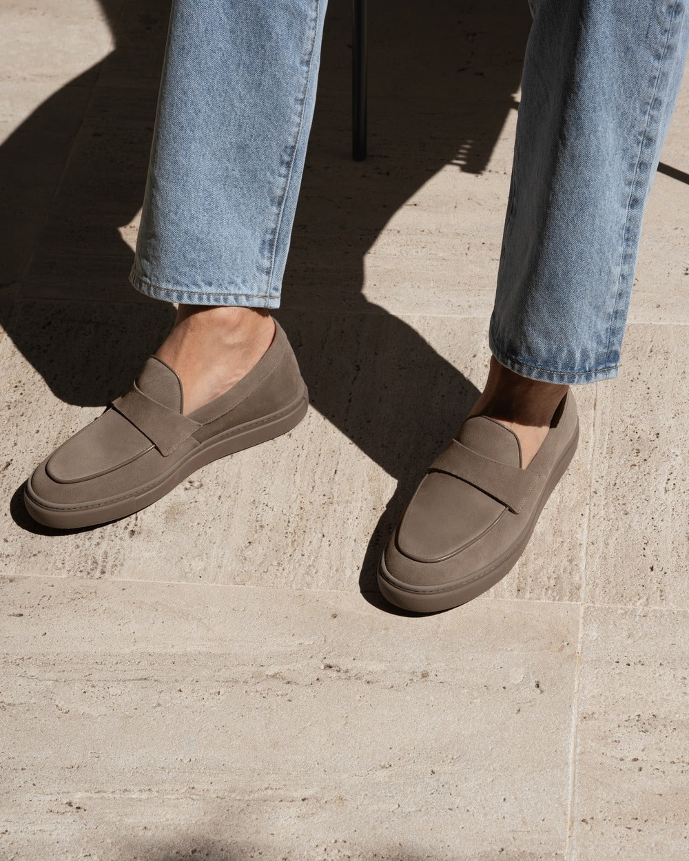 LS 05 Suede Desert Taupe – penny loafers in taupe suede, on feet