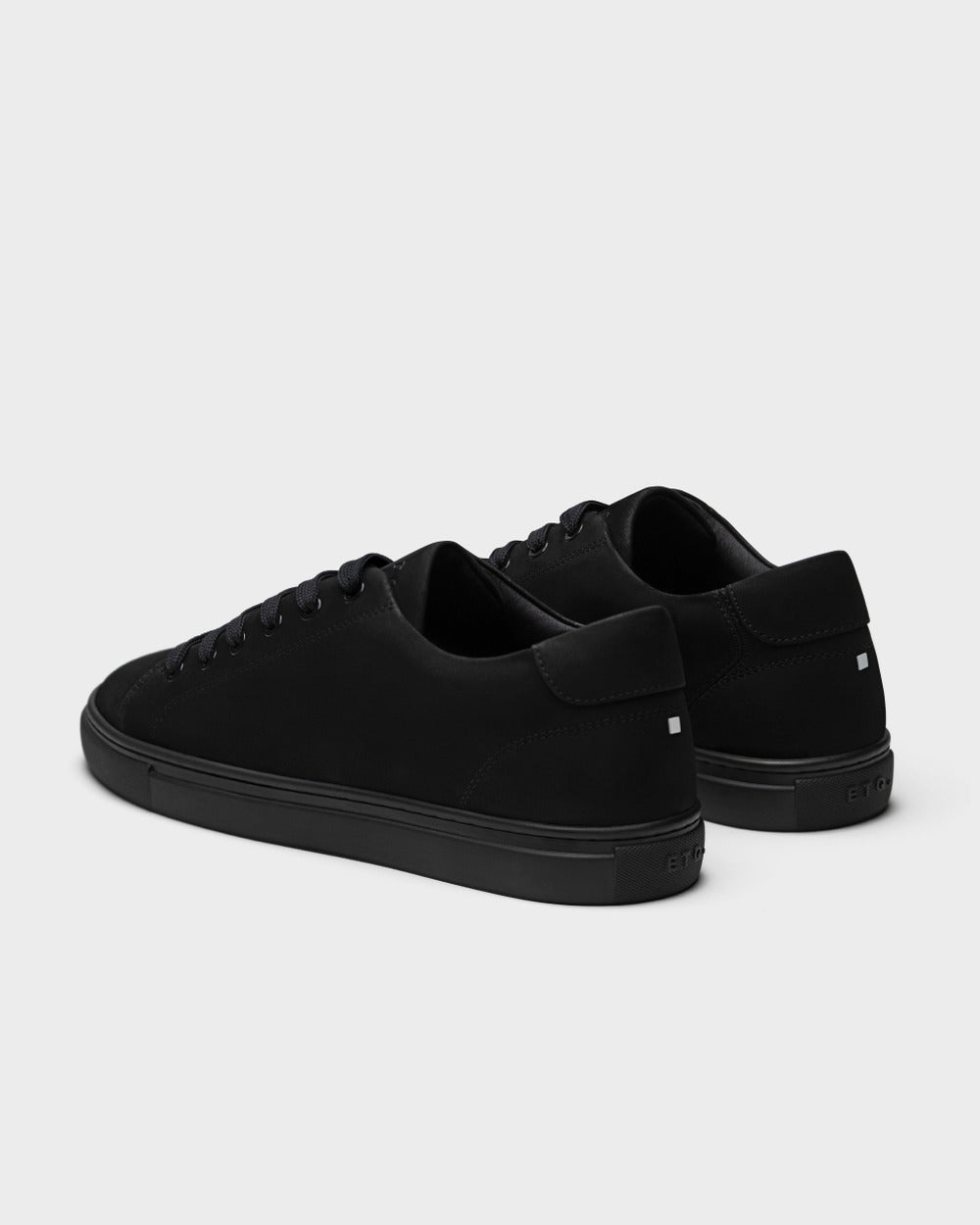 LT 01 Court Lite Nubuck All Black – sneakers in black nubuck leather, photo 6