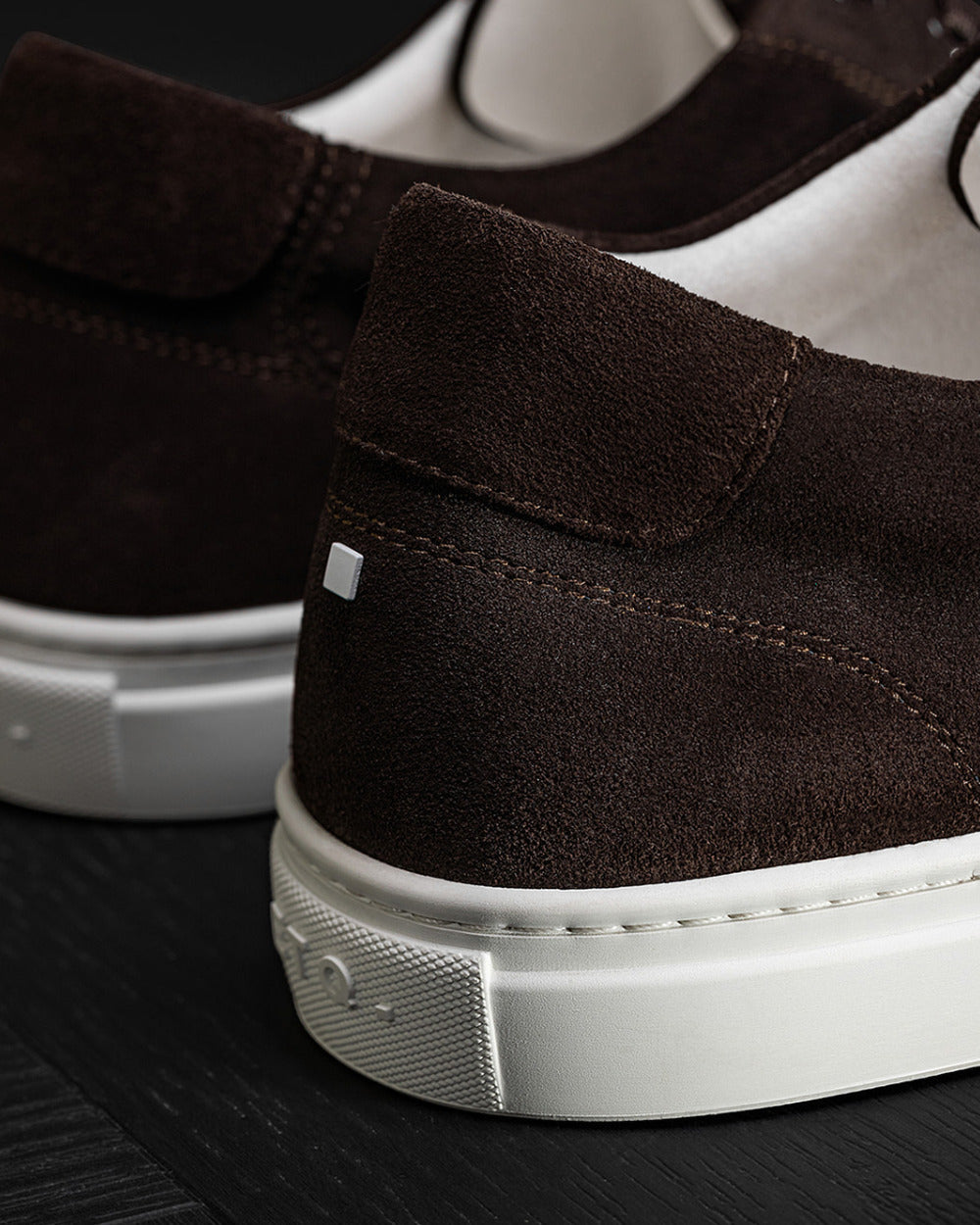 LT 01 Court Lite Suede Chocolate – sneakers in brown suede, photo 10