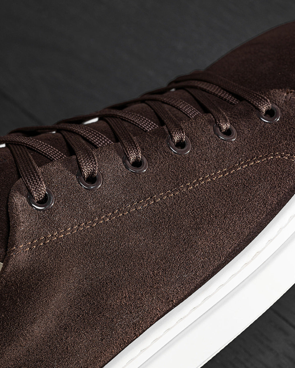 LT 01 Court Lite Suede Chocolate – sneakers in brown suede, photo 8