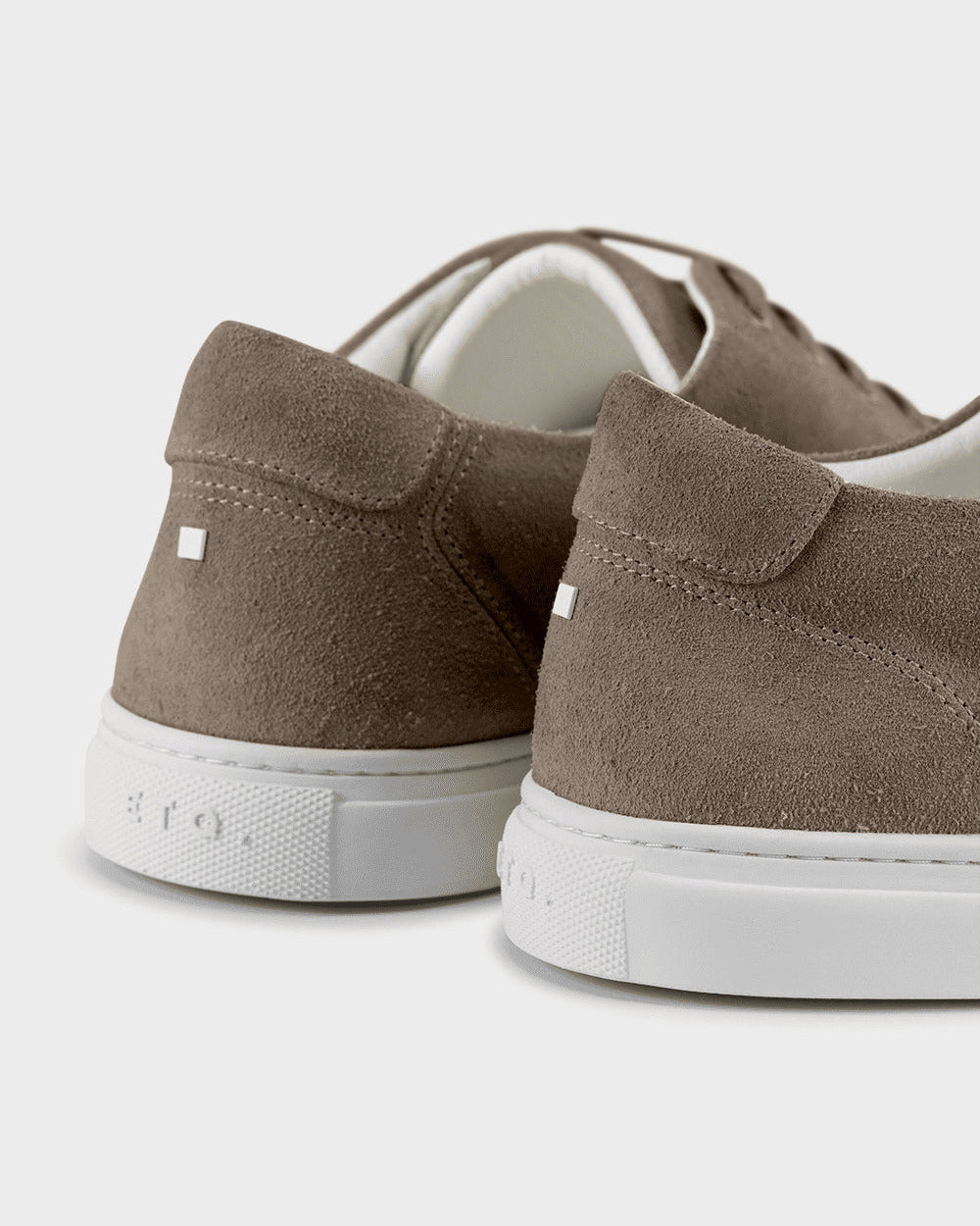 LT 01 Court Lite Suede Desert Taupe – sneakers in taupe suede, photo 10