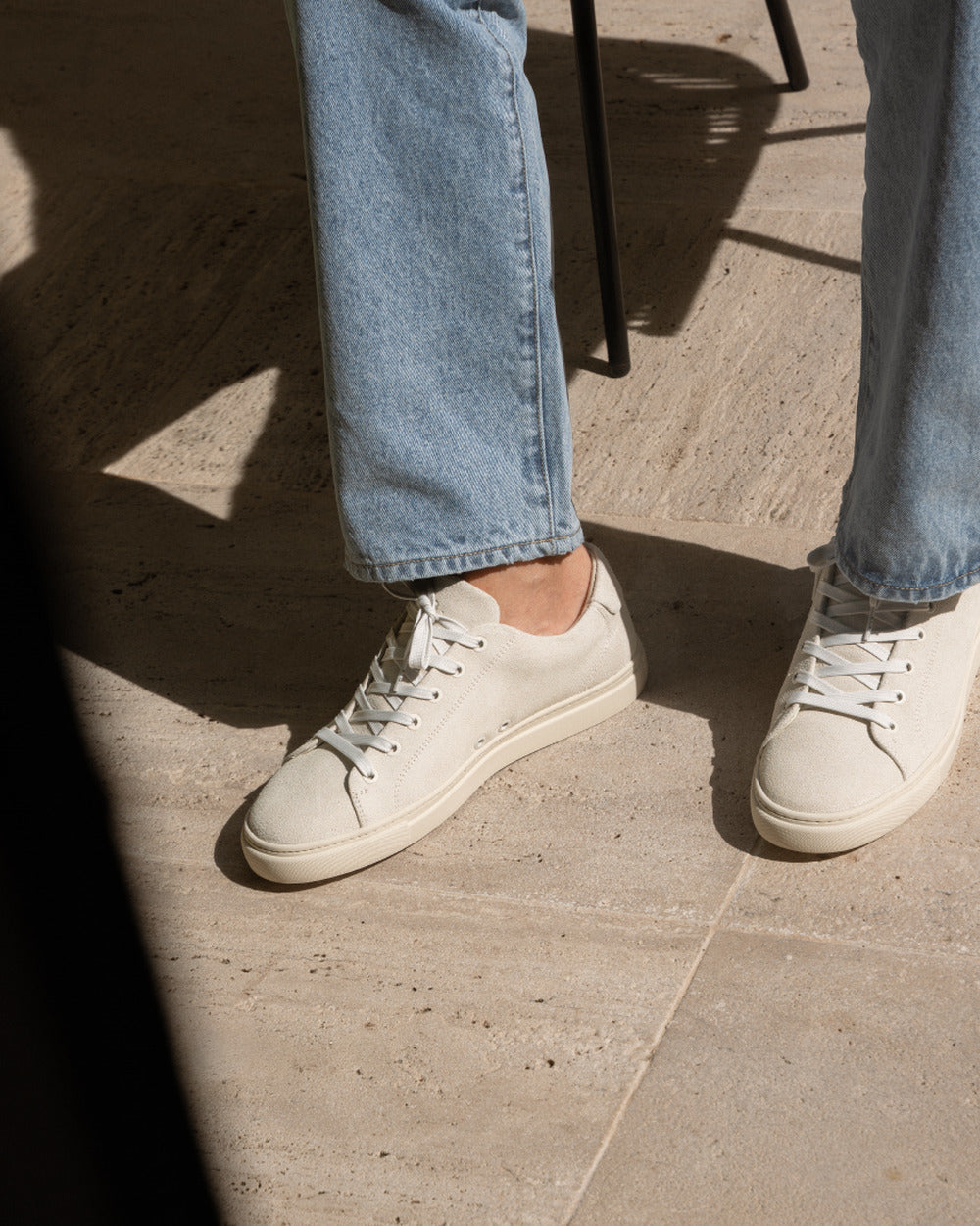 LT 01 Court Lite Suede Off White – sneakers in white suede, photo 6