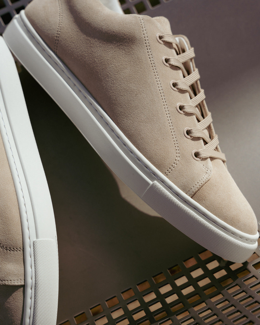 LT 01 Court Lite Suede Sand – sneakers in beige suede, photo 6