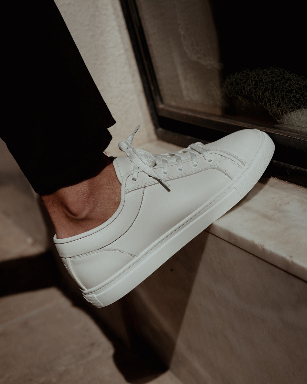 LT 01 Essence White – sneakers in white full grain leather, photo 15
