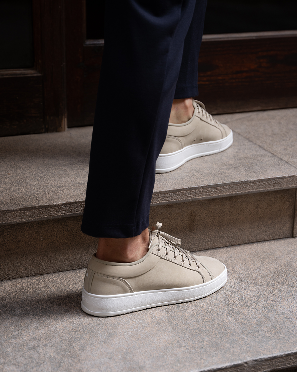 LT 01 Shades Nubuck Sand – sneakers in beige nubuck leather, photo 3