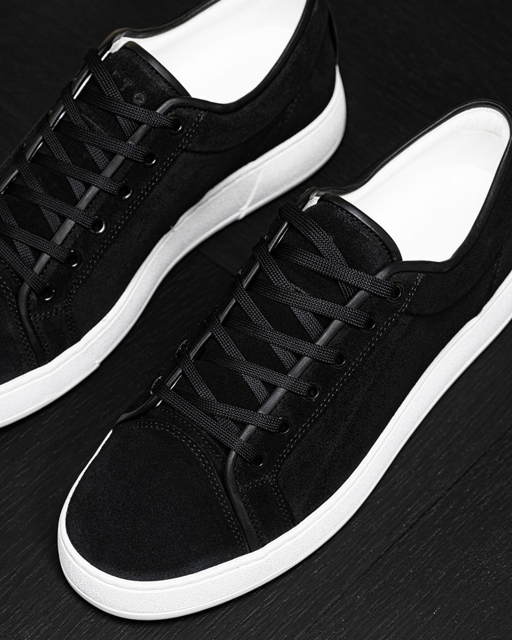 LT 01 Shades Suede Jet Black – sneakers in black suede, photo 7