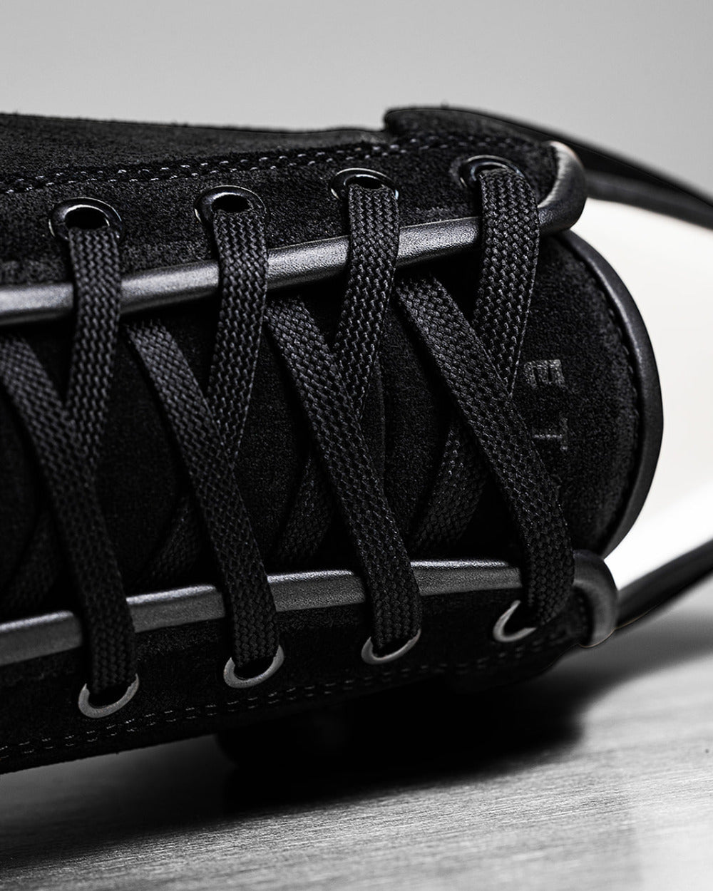 LT 01 Shades Suede Jet Black – sneakers in black suede, photo 9