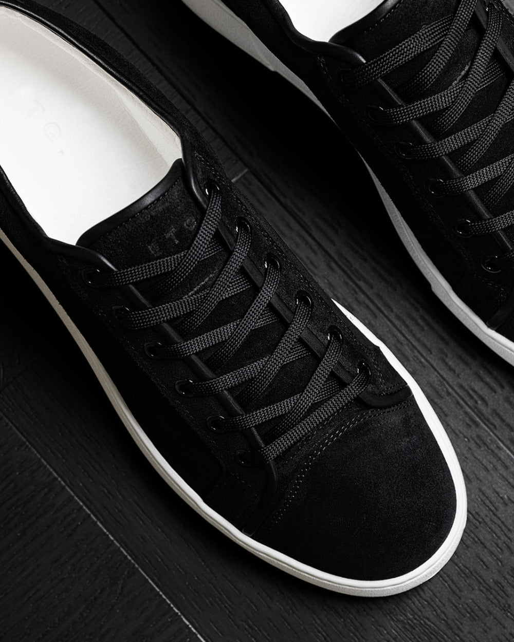 LT 01 Shades Suede Jet Black – sneakers in black suede, photo 14