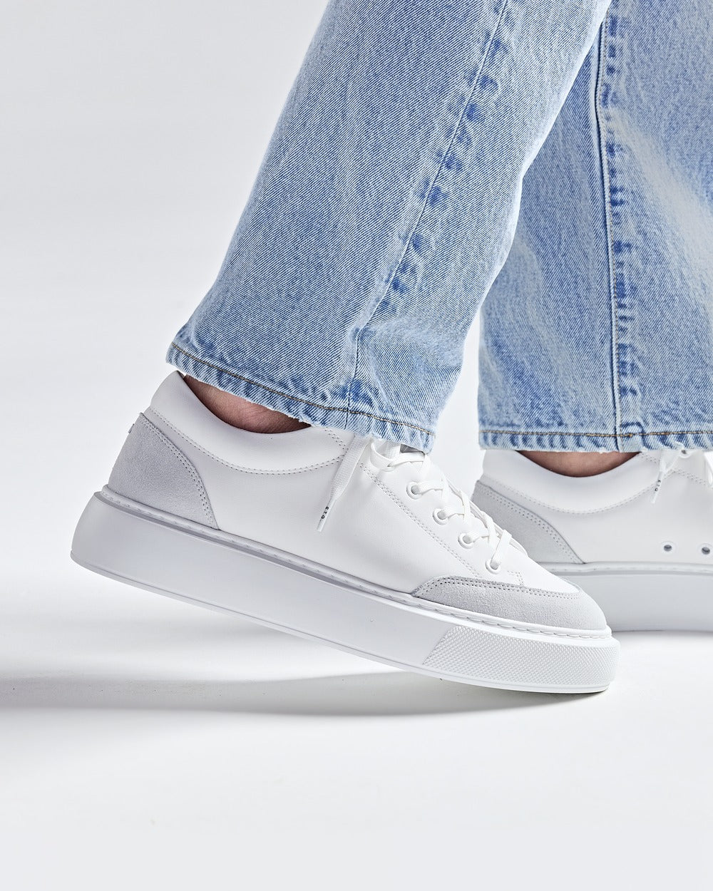 LT 02 Platform Premium Nappa White – platform sneakers in white nappa leather, on-feet with jeans