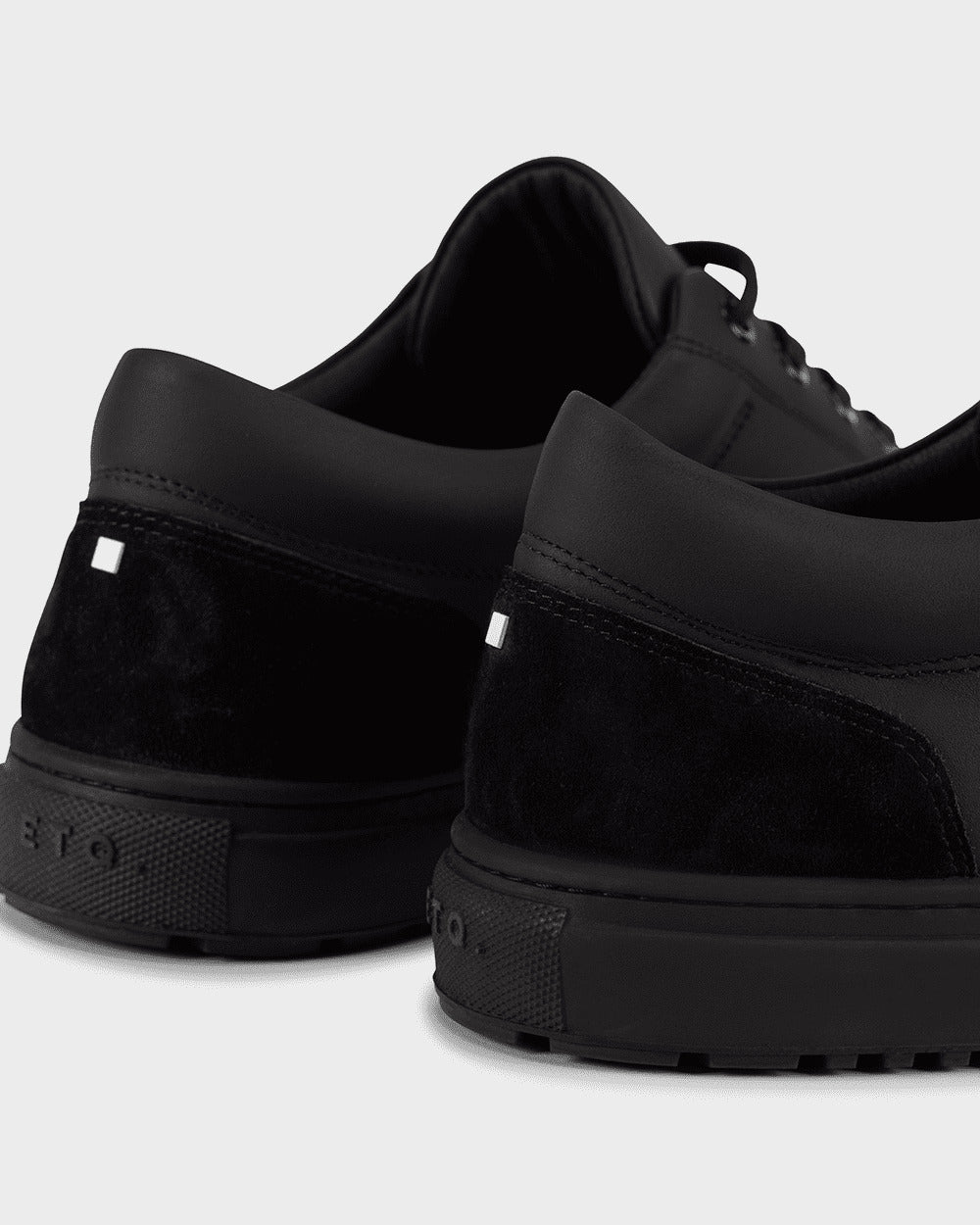 LT 02 Rugged All Black – sneakers in black full grain leather, photo 5