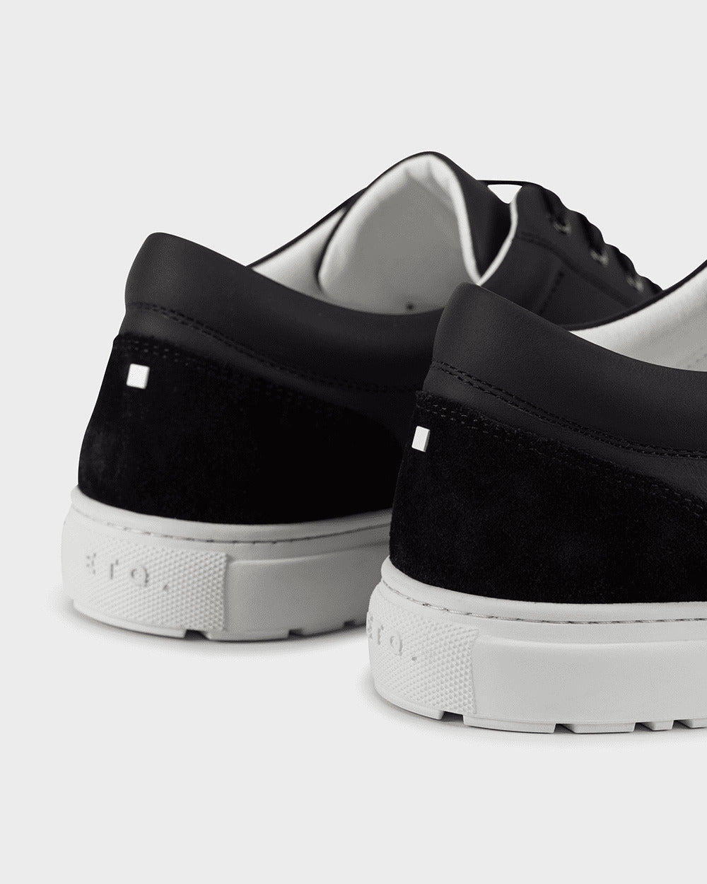 LT 02 Rugged Jet Black – sneakers in black full grain leather, photo 8