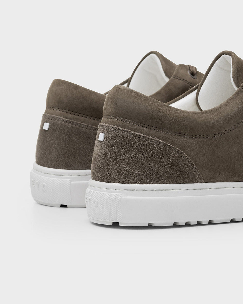 LT 02 Rugged Nubuck Desert Taupe – sneakers in taupe nubuck leather, photo 7