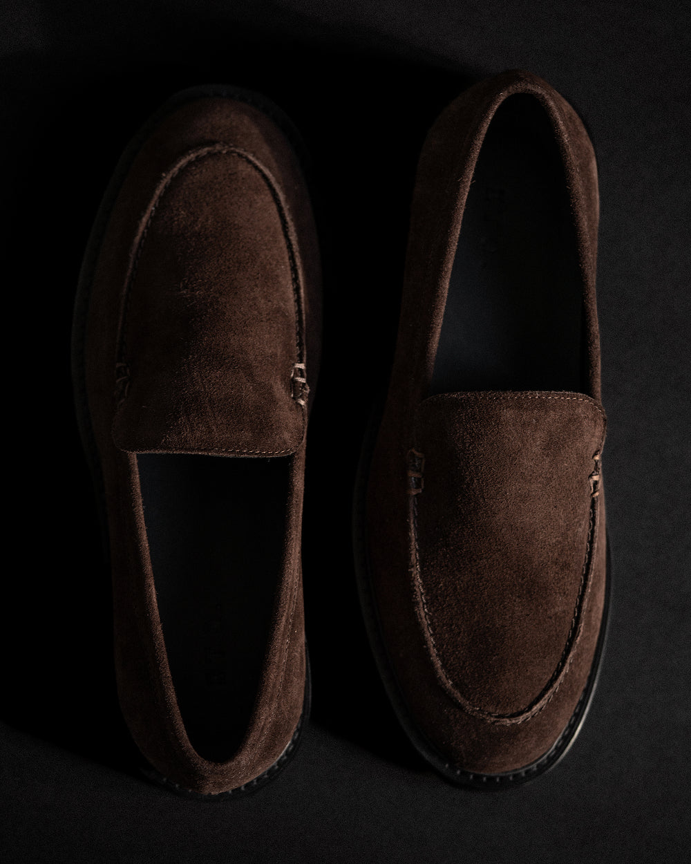 MC 01 Suede Chocolate