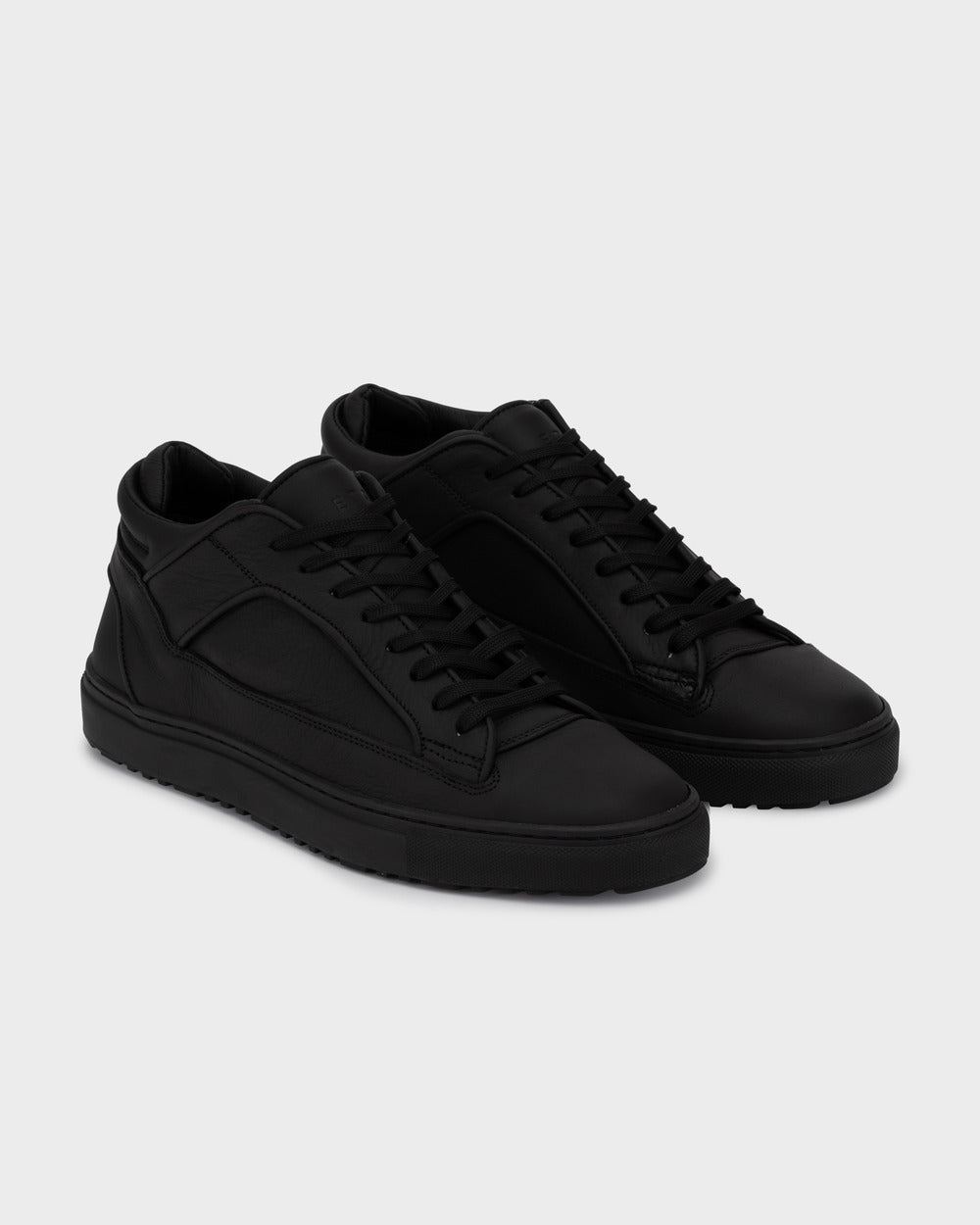 MT 02 Rugged All Black – mid top sneakers in black full grain leather, photo 5