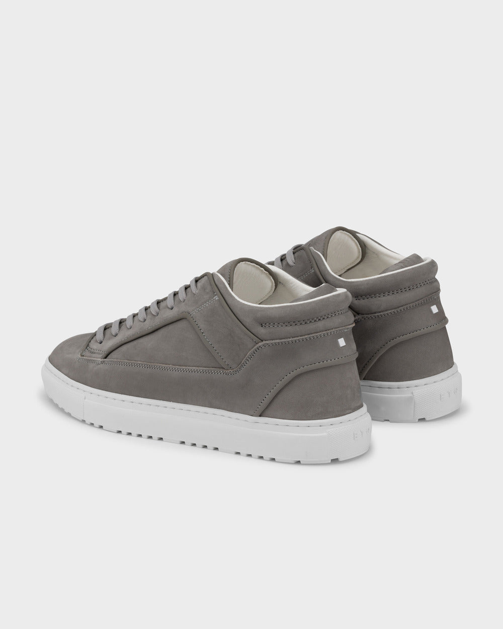 MT 02 Rugged Ash Grey – mid top sneakers in grey nubuck leather, photo 5