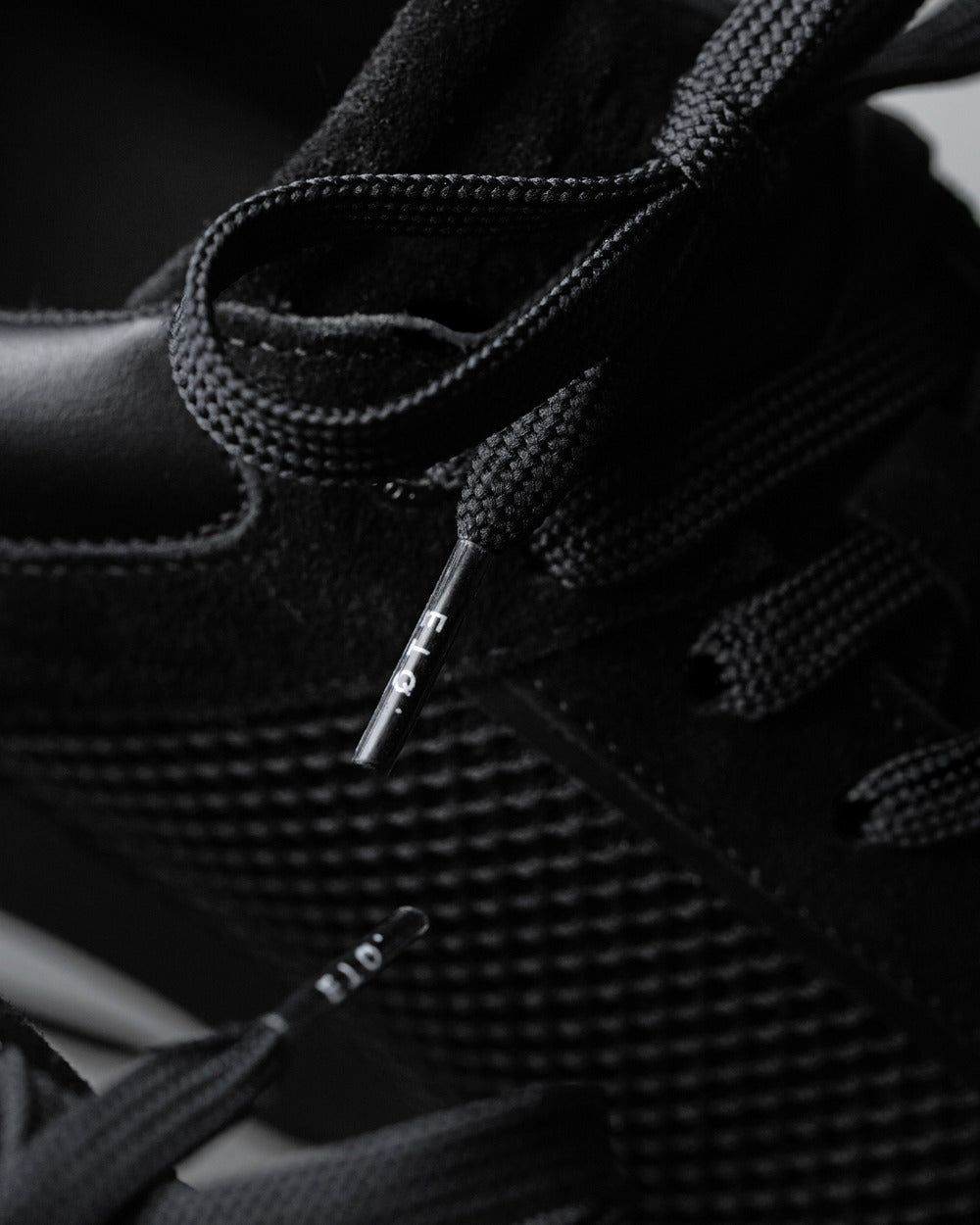 RS 03 Jet Black – runner sneakers in black suede and mesh, photo 5