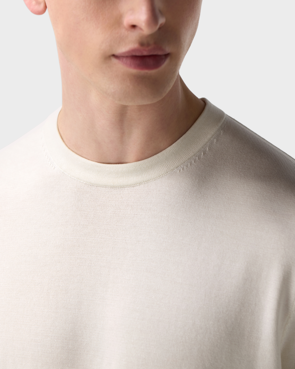 TS 04 Tailored Off White