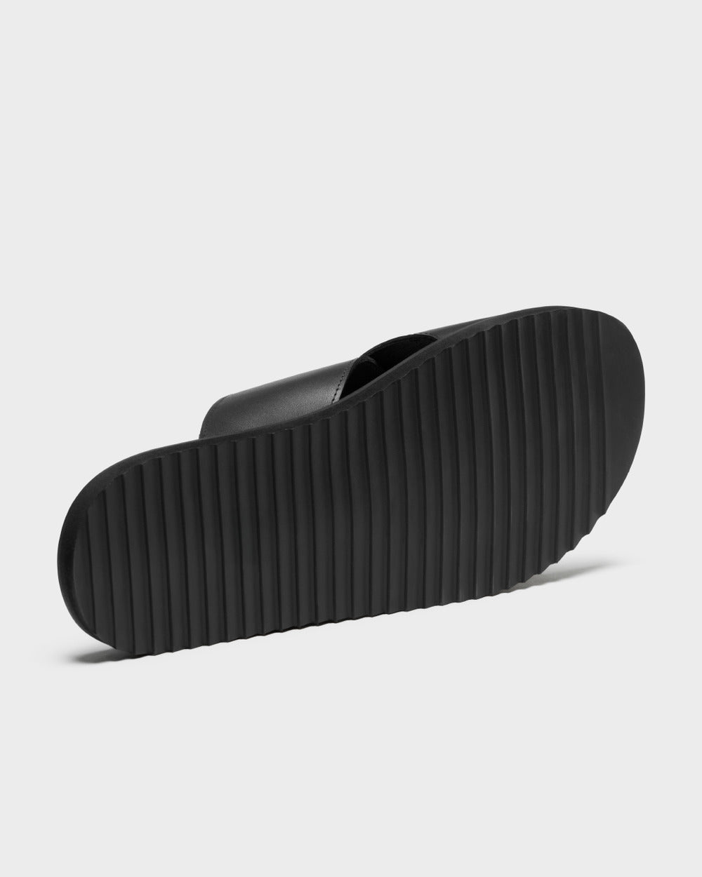 SL 03 Full Grain Black – cross strap slides in black full grain leather, photo 10