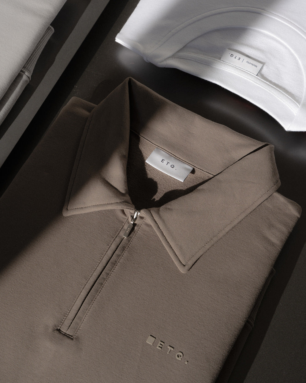 SW 02 Marked Half Zip Desert Taupe 2.0 – half zip sweatshirt in taupe stretch cotton, photo 3