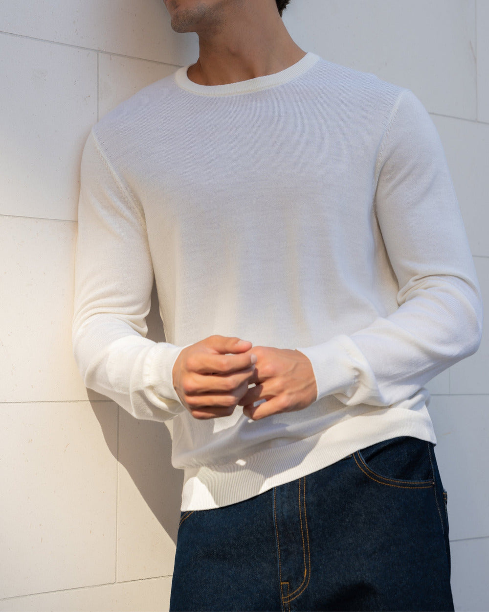 SW 04 Tailored Crewneck Off White – crewneck sweater in white merino wool, photo 4
