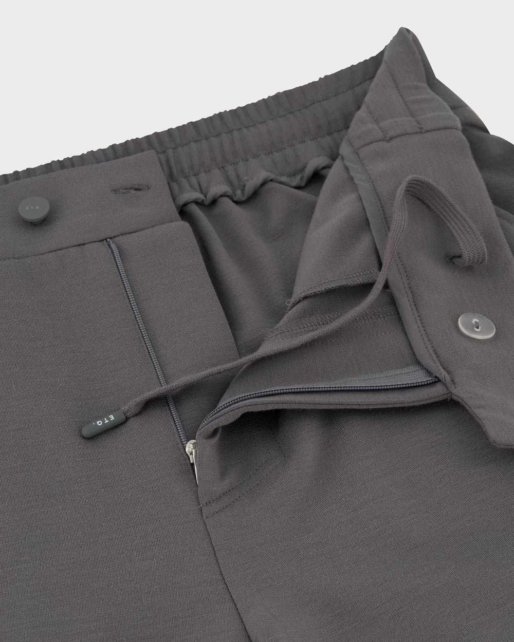 TP 01 Essence Straight Anthracite 2.0 – trousers in grey Punto di Roma stretch, detail