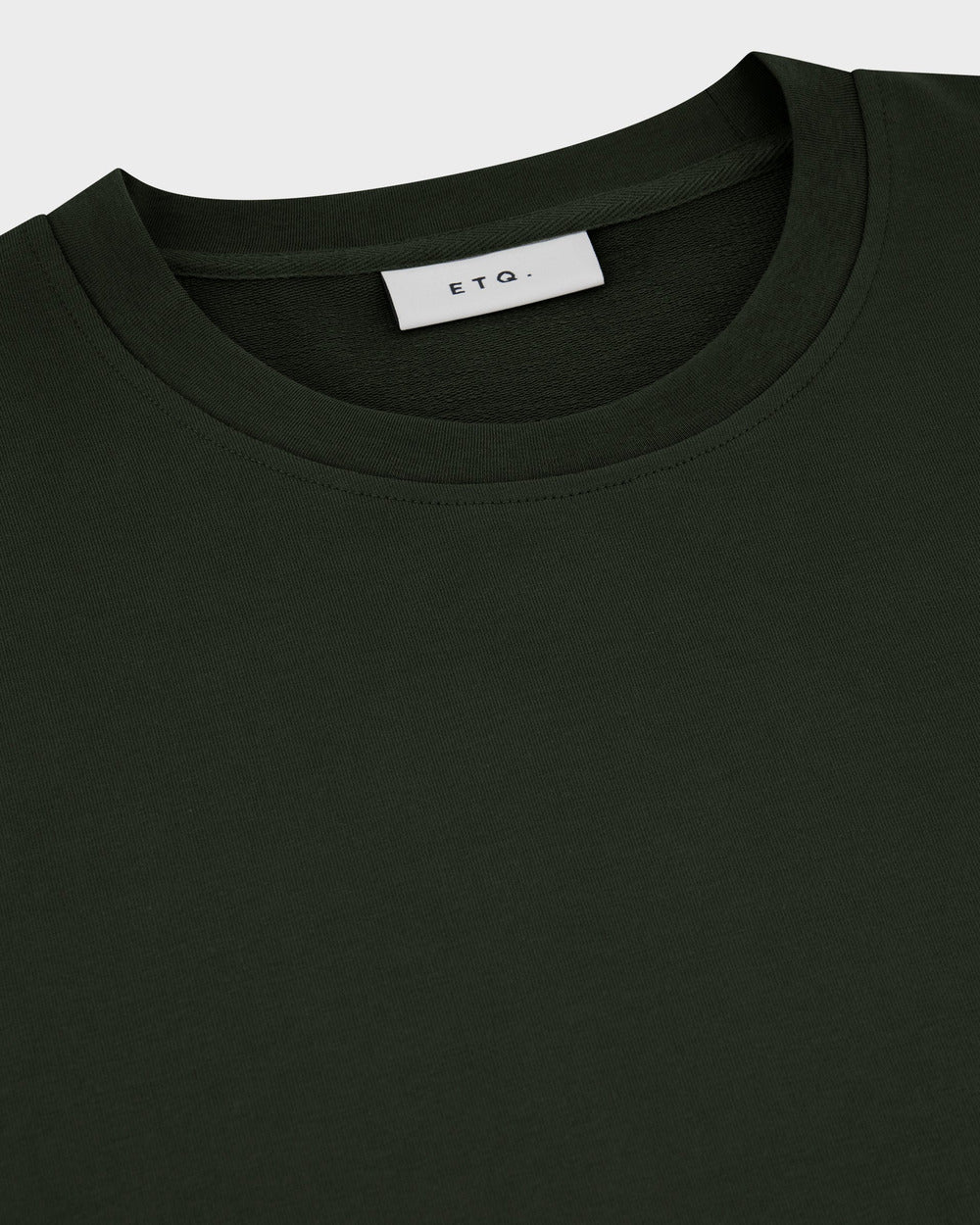 TS 01 Essence Oversized Heavyweight Forest Green 2.0 – t-shirt in green stretch cotton, detail