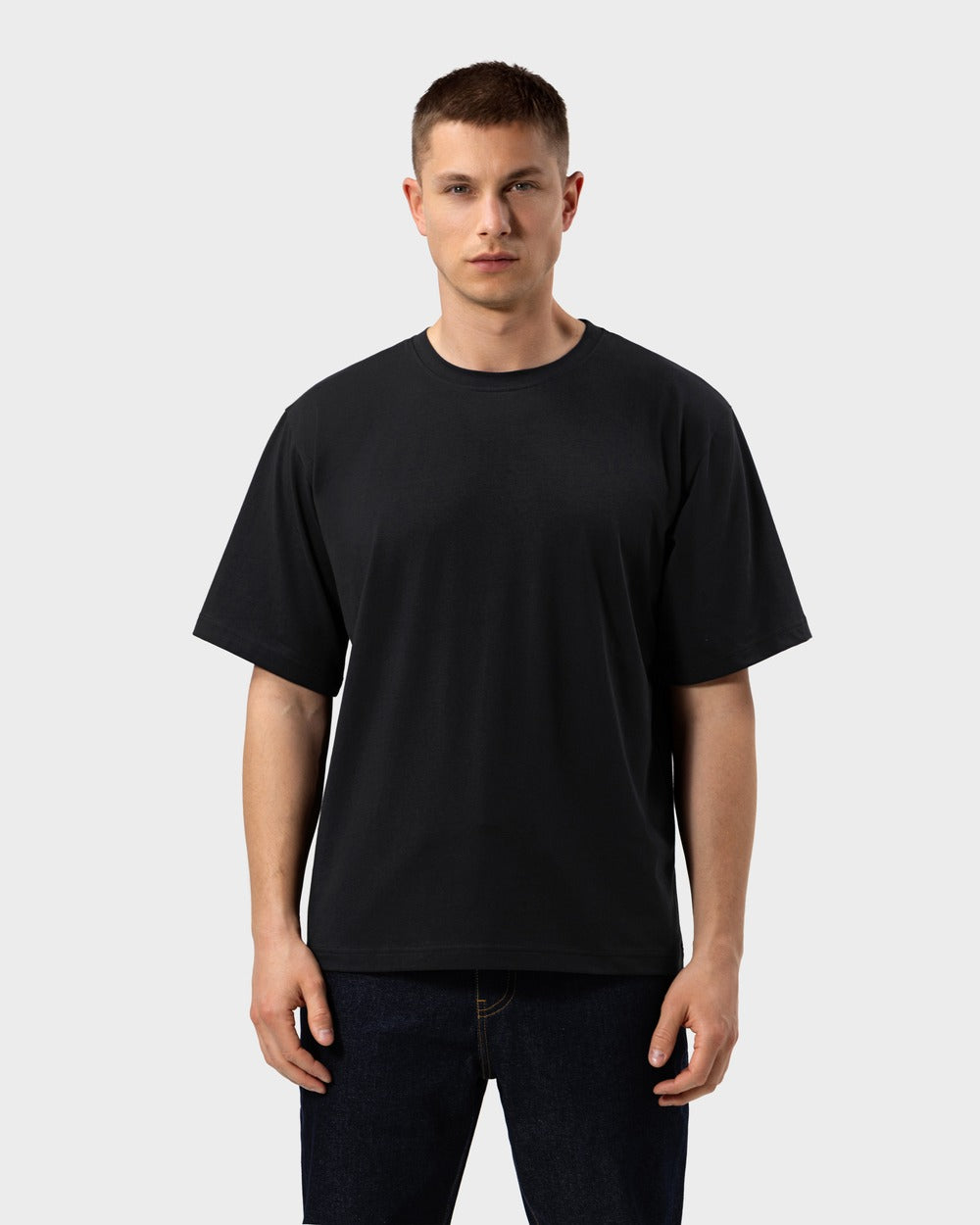 TS 01 Essence Oversized Lightweight Black 2.0 – t-shirt in black cotton jersey