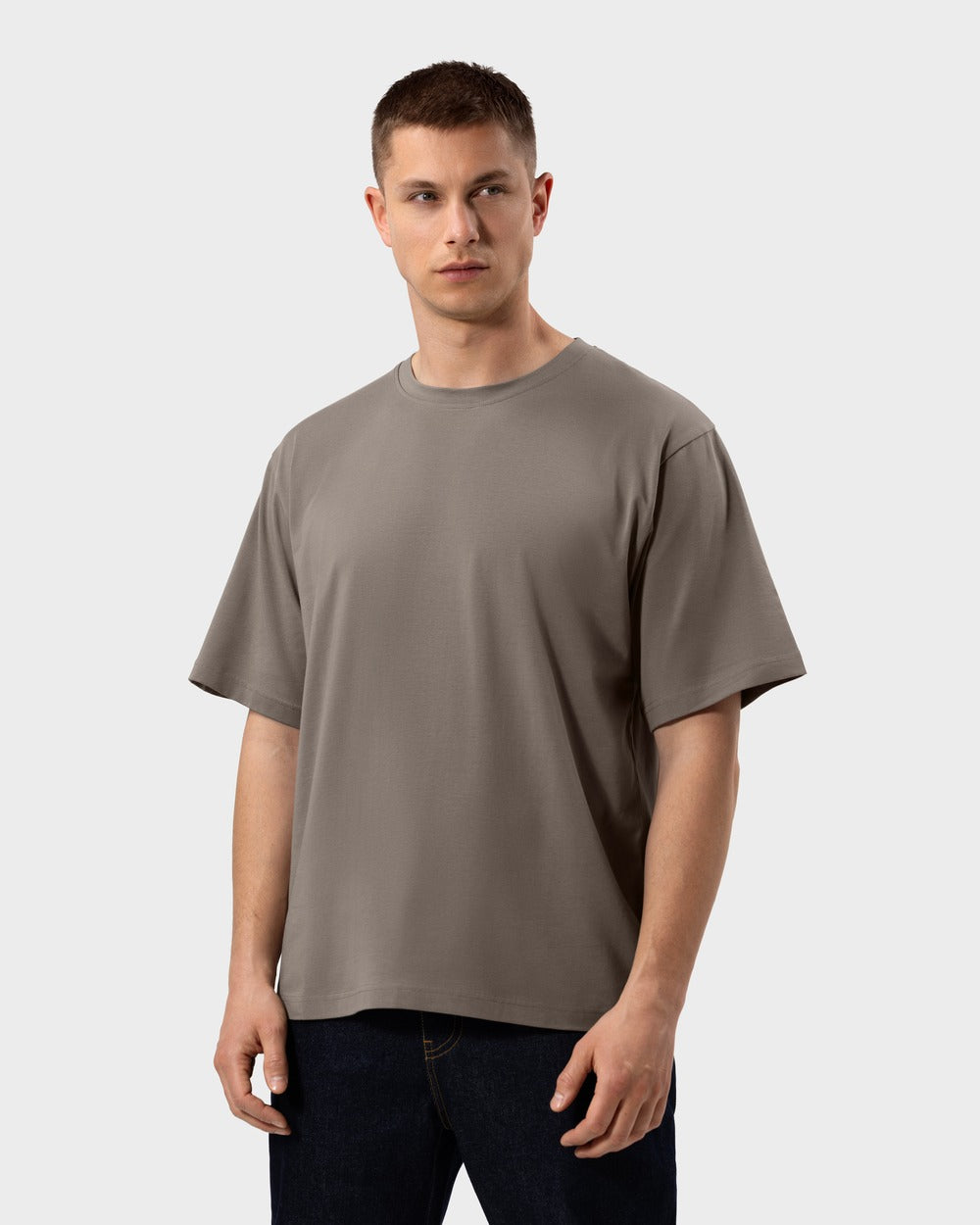 TS 01 Essence Oversized Lightweight Desert Taupe 2.0 – t-shirt in taupe cotton jersey