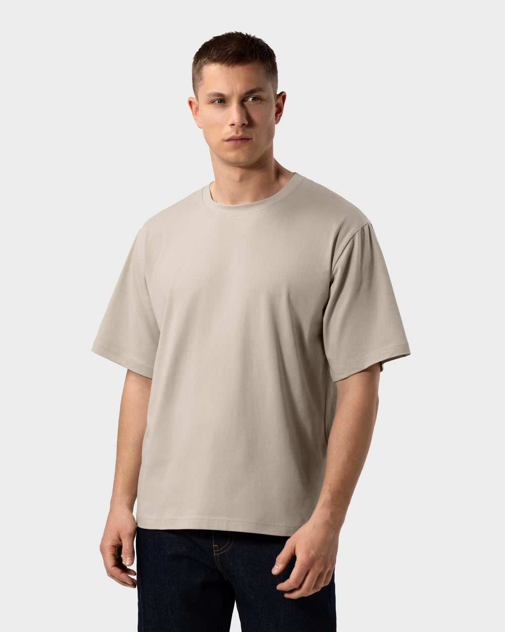 TS 01 Essence Oversized Lightweight Sand 2.0 – t-shirt in beige cotton jersey