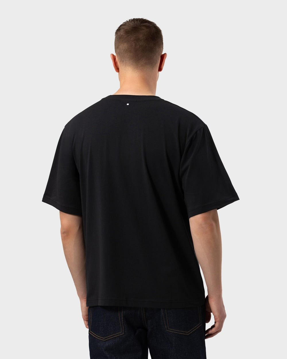 TS 01 – t-shirt in black cotton jersey