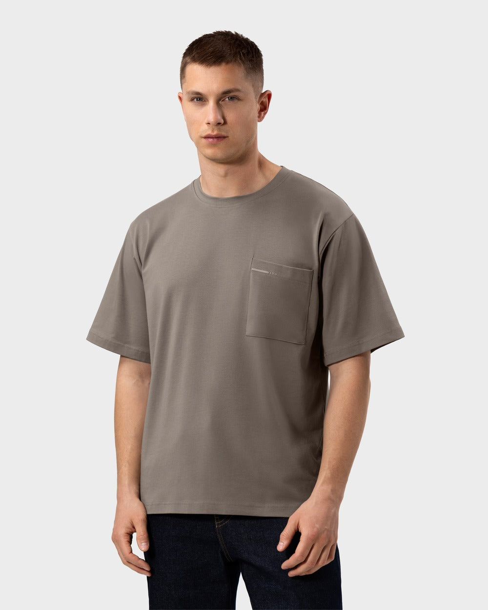 TS 01 Pocket Oversized Lightweight Desert Taupe – t-shirt in taupe cotton jersey