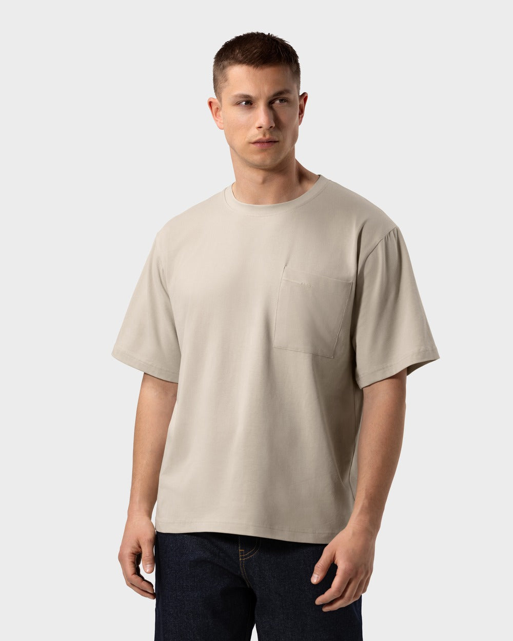 TS 01 Pocket Oversized Lightweight Sand – t-shirt in beige cotton jersey