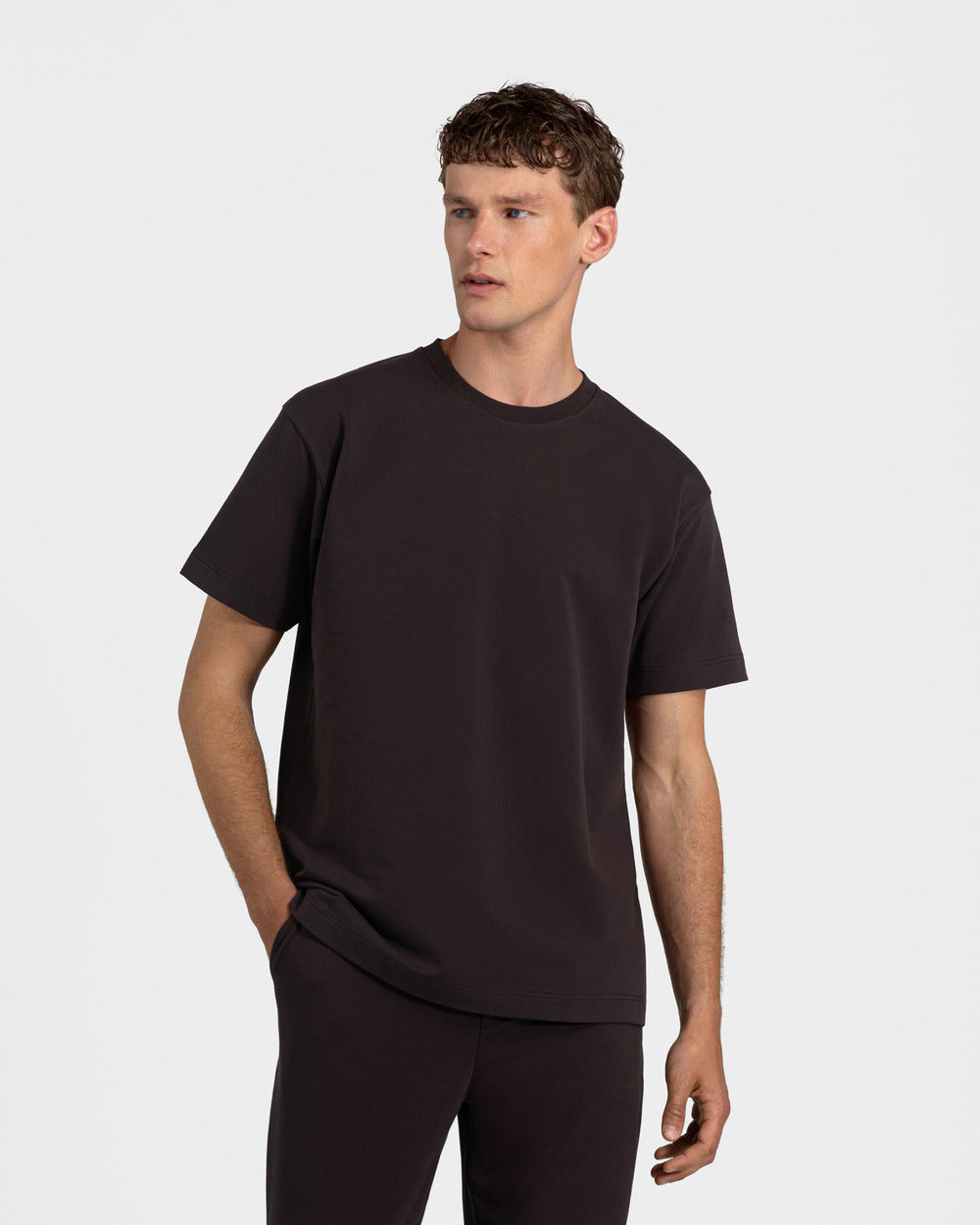 TS 01 Essence Regular Heavyweight Chocolate – t-shirt in brown stretch cotton