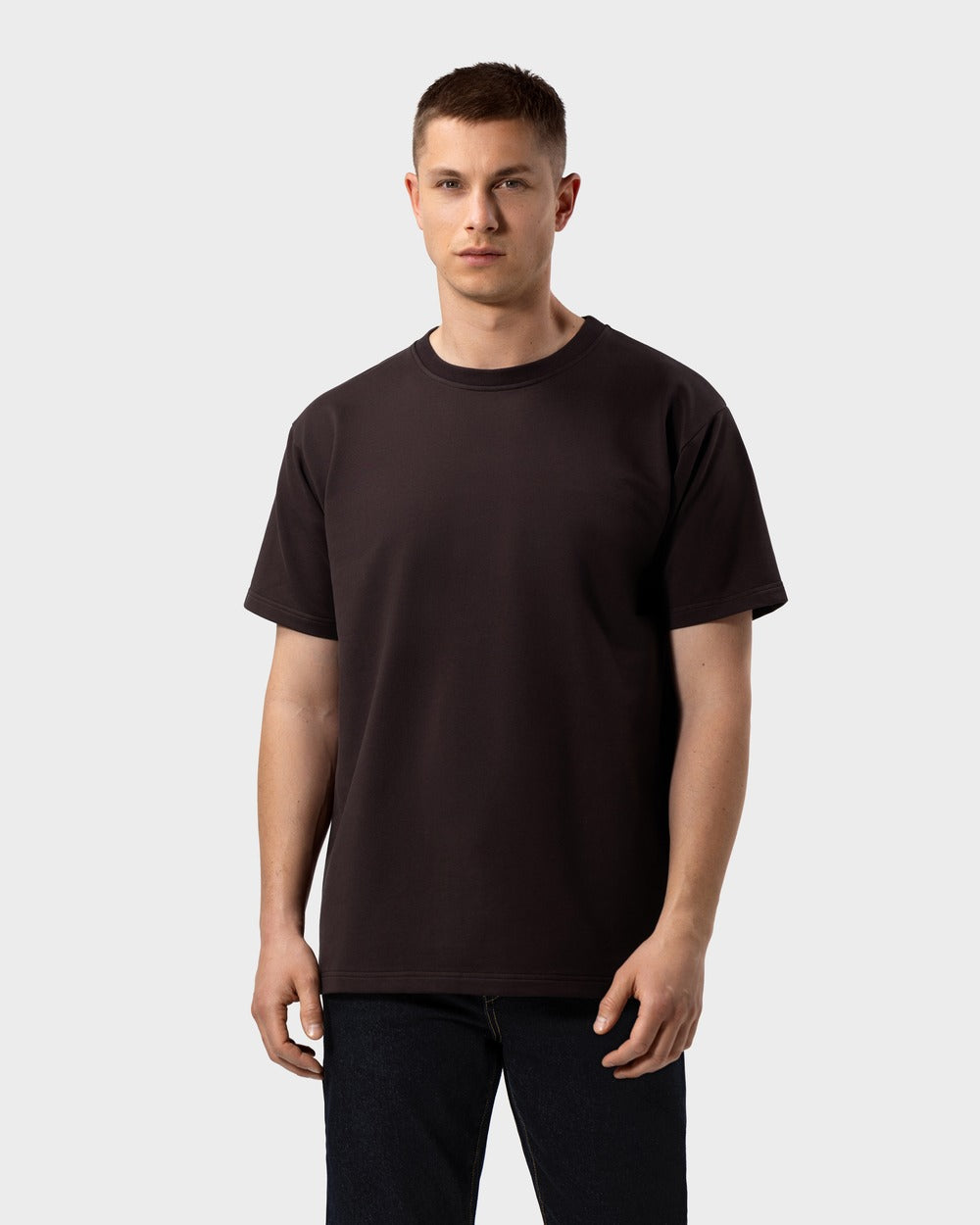 TS 01 Essence Regular Heavyweight Chocolate 2.0 – t-shirt in brown stretch cotton