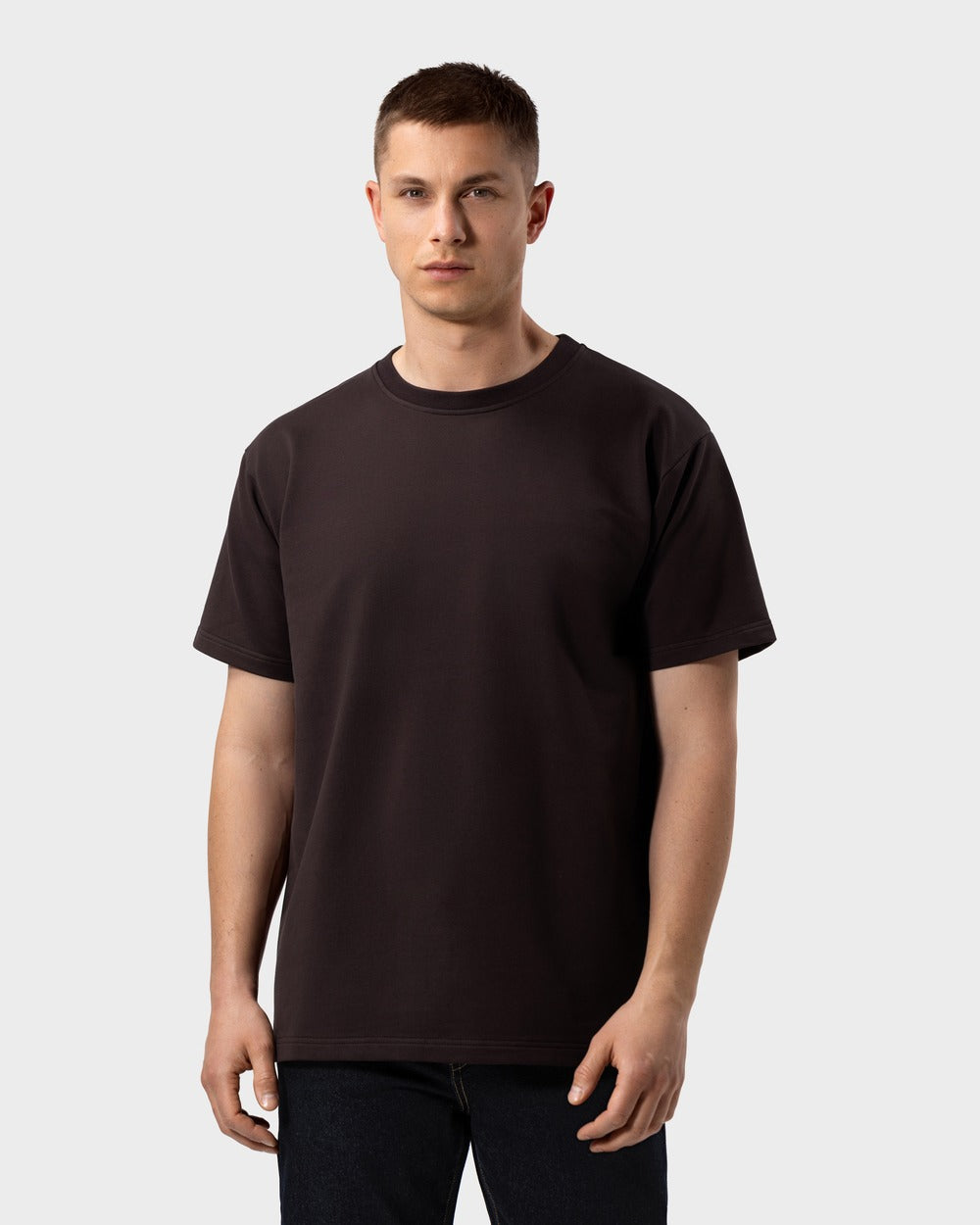 TS 01 Essence Regular Heavyweight Chocolate 2.0 – t-shirt in brown stretch cotton