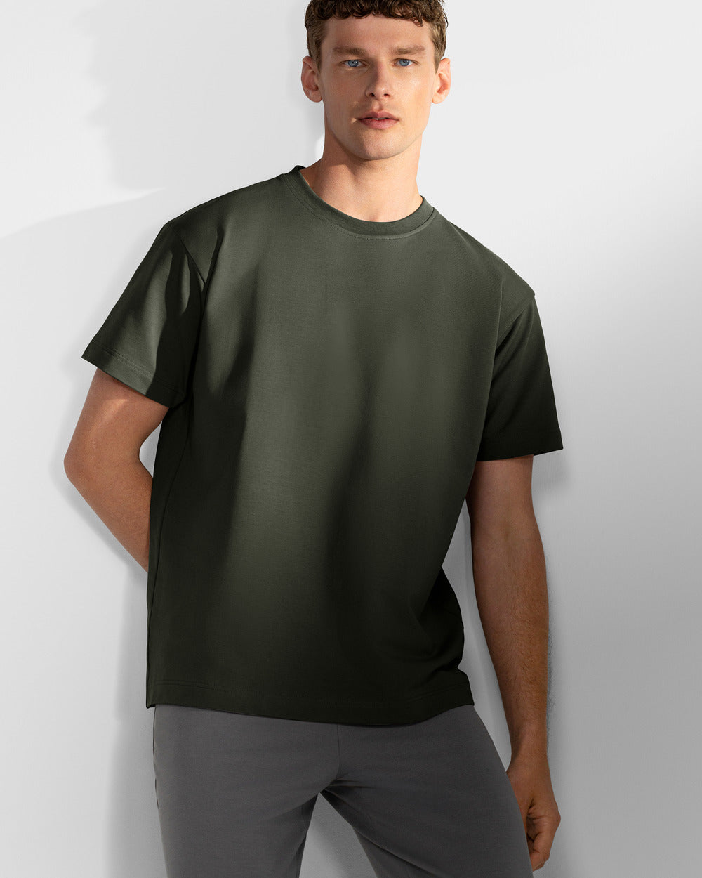 TS 01 Essence Regular Heavyweight Forest Green 2.0 – t-shirt in green stretch cotton, photo 10