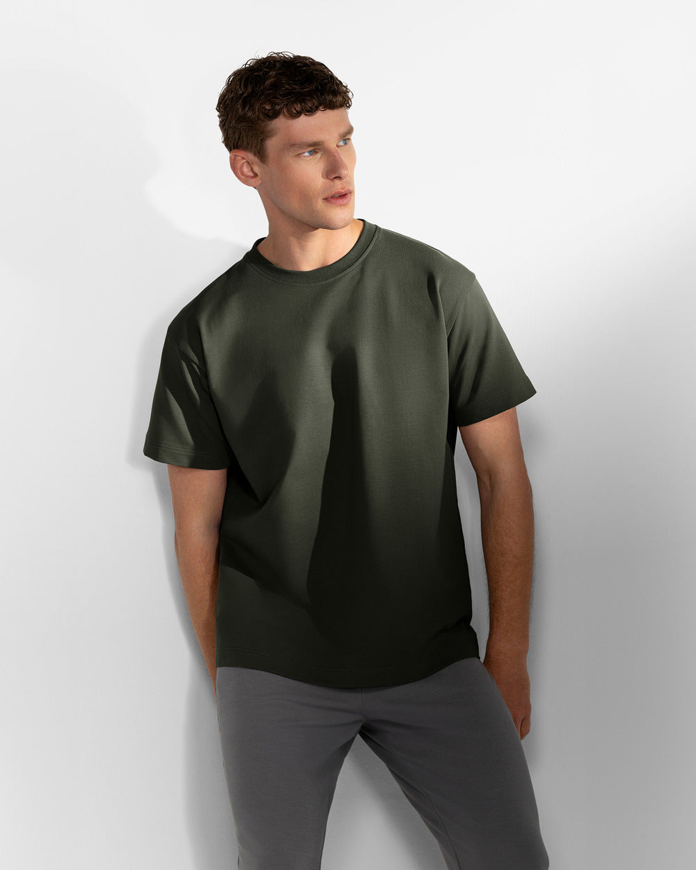 TS 01 Essence Regular Heavyweight Forest Green 2.0 – t-shirt in green stretch cotton, photo 11