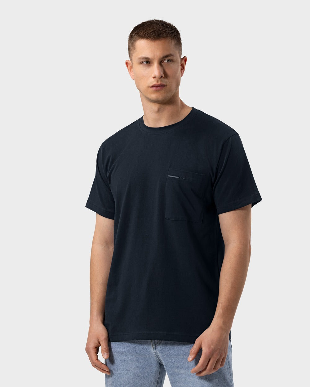 TS 01 Pocket Regular Lightweight Blueberry – t-shirt in blue cotton jersey