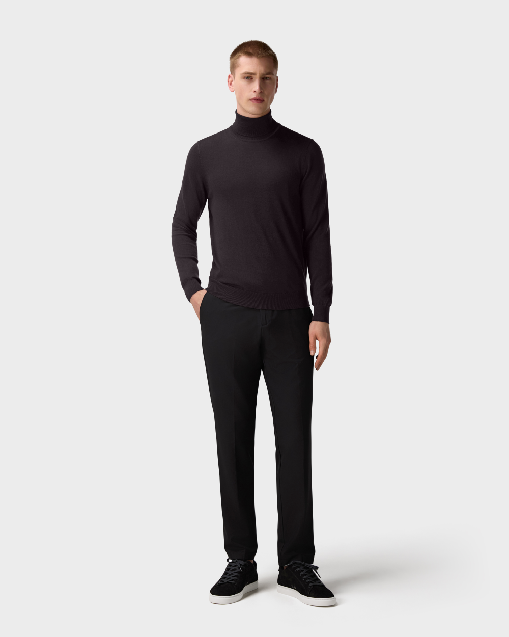 SW 06 Tailored Turtleneck Dark Fig