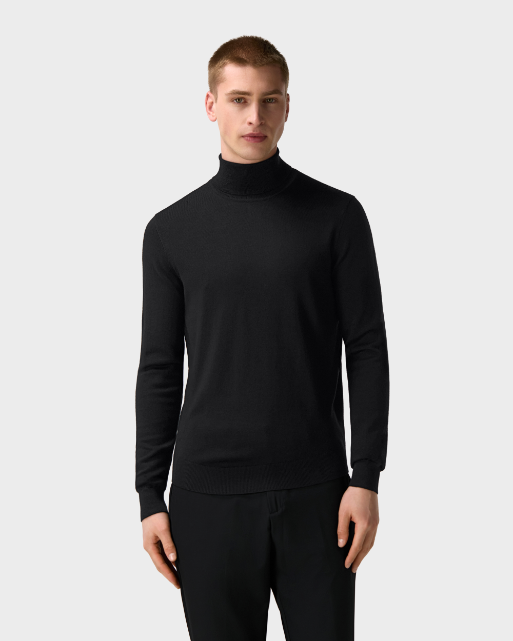 SW 06 Tailored Turtleneck Black